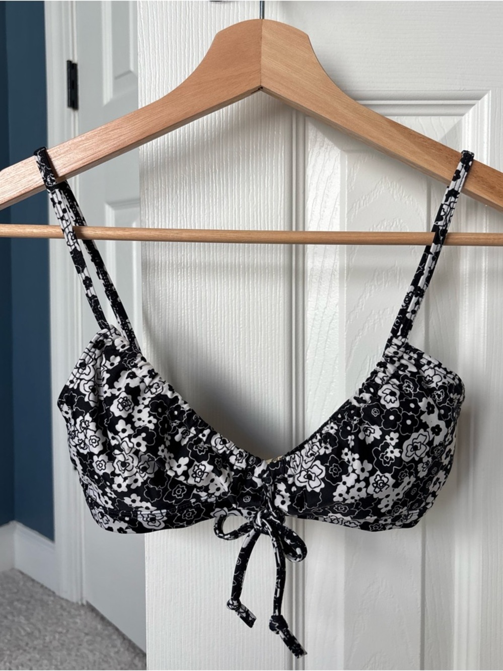 Faithful the Brand Black & White Floral Tie-Front Bikini Top